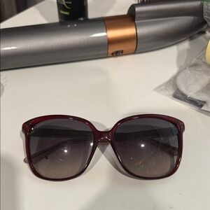 Auth Gucci Burgundy Sunglasses, no case